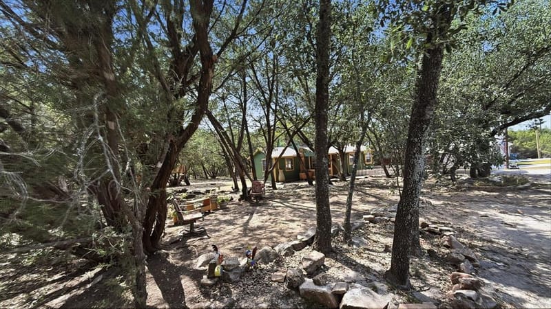 5716 San Jacinto Drive, Granbury TX 76048 - Photo 4