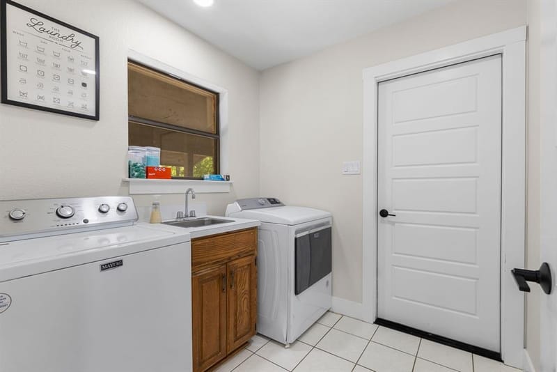 1100 Wayland Drive, Arlington TX 76012 - Photo 21