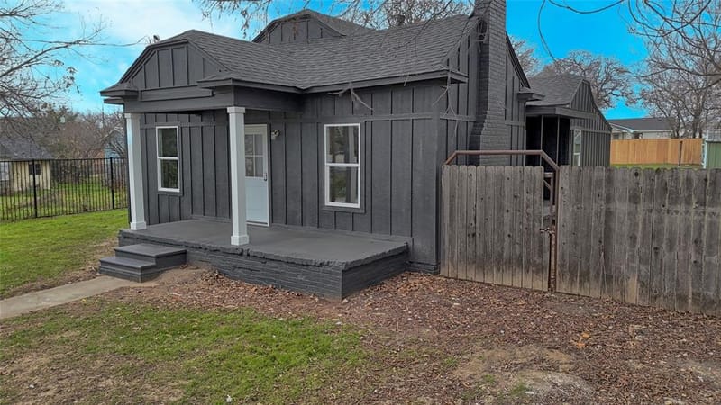307 Fannin Street, Nocona TX 76255