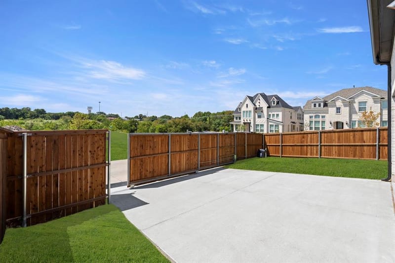 8100 Caprock Trail, Rowlett TX 75089 - Photo 26
