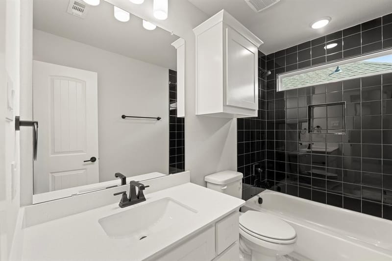 8100 Caprock Trail, Rowlett TX 75089 - Photo 24