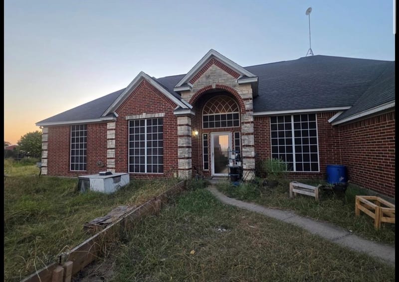 2727 W Ridgeview Circle, Kaufman TX 75142 - Photo 2