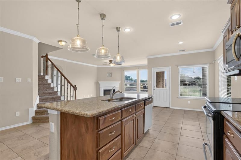 1004 Katherine Road, Weatherford TX 76087 - Photo 8