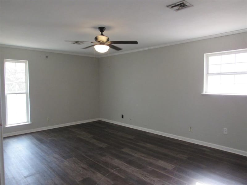 208 Opal Street, Hewitt TX 76643 - Photo 11