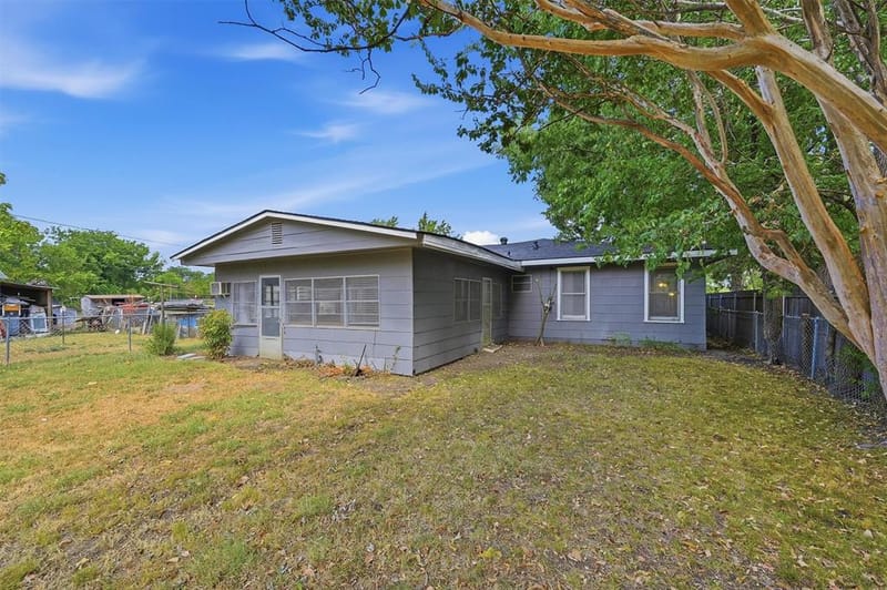 408 E Park Avenue, Sherman TX 75090 - Photo 34