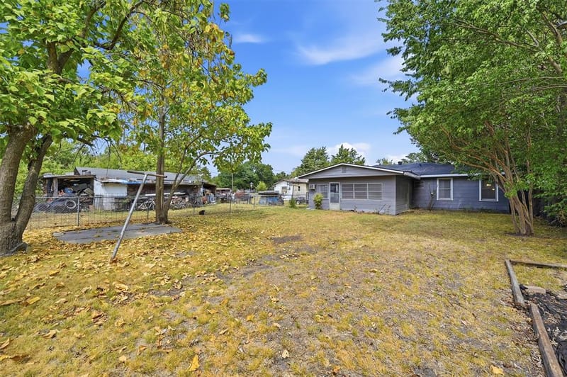 408 E Park Avenue, Sherman TX 75090 - Photo 33