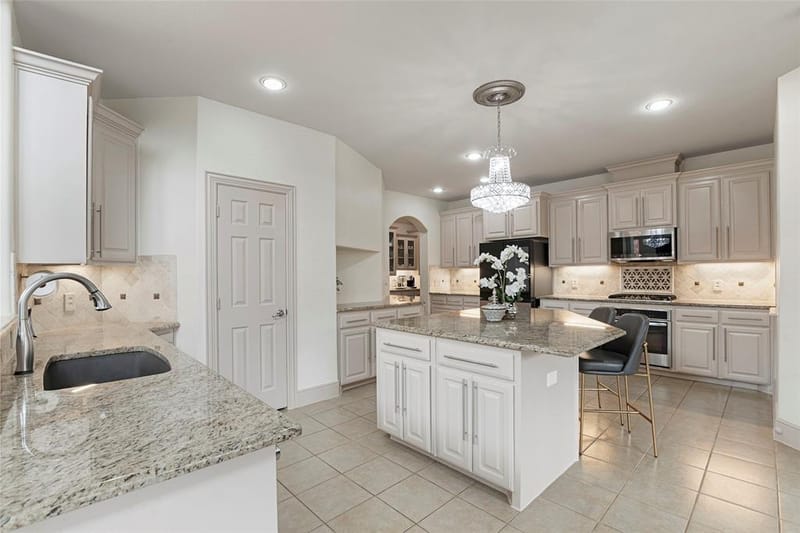 1658 Coldstone Drive, Frisco TX 75034 - Photo 9