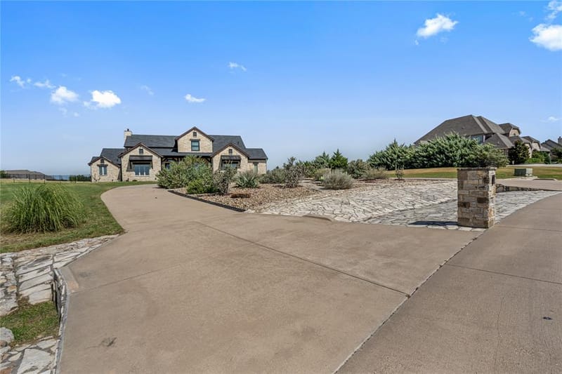 12516 Bella Vita Drive, Fort Worth TX 76126 - Photo 3