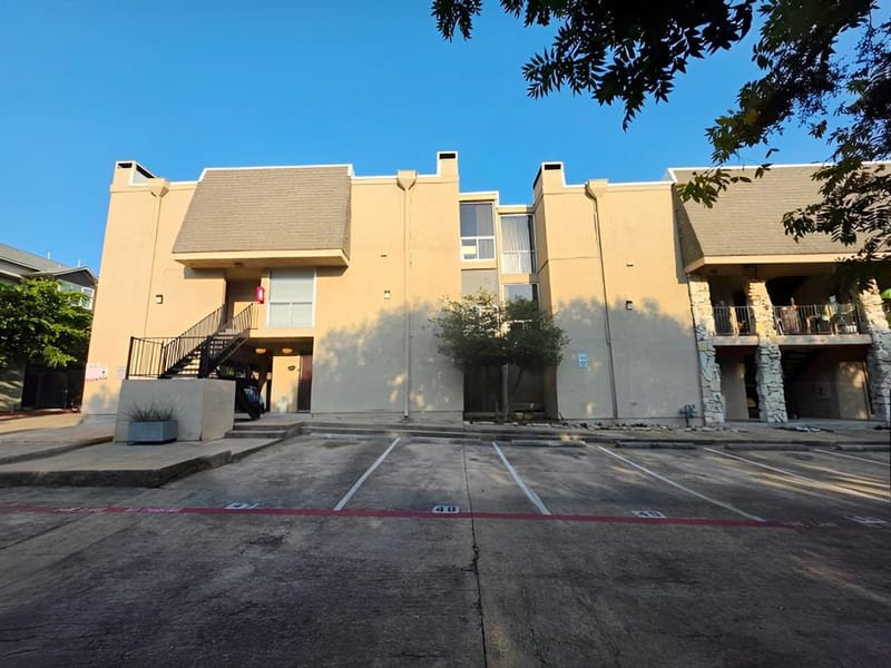 4044 Buena Vista Street # 214, Dallas TX 75204