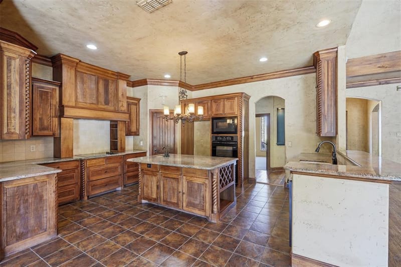 6808 Nine Mile Bridge Road, Fort Worth TX 76135 - Photo 12
