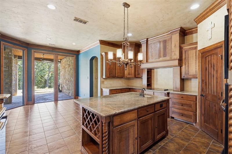 6808 Nine Mile Bridge Road, Fort Worth TX 76135 - Photo 9