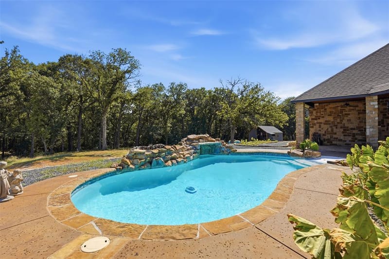 6808 Nine Mile Bridge Road, Fort Worth TX 76135 - Photo 30