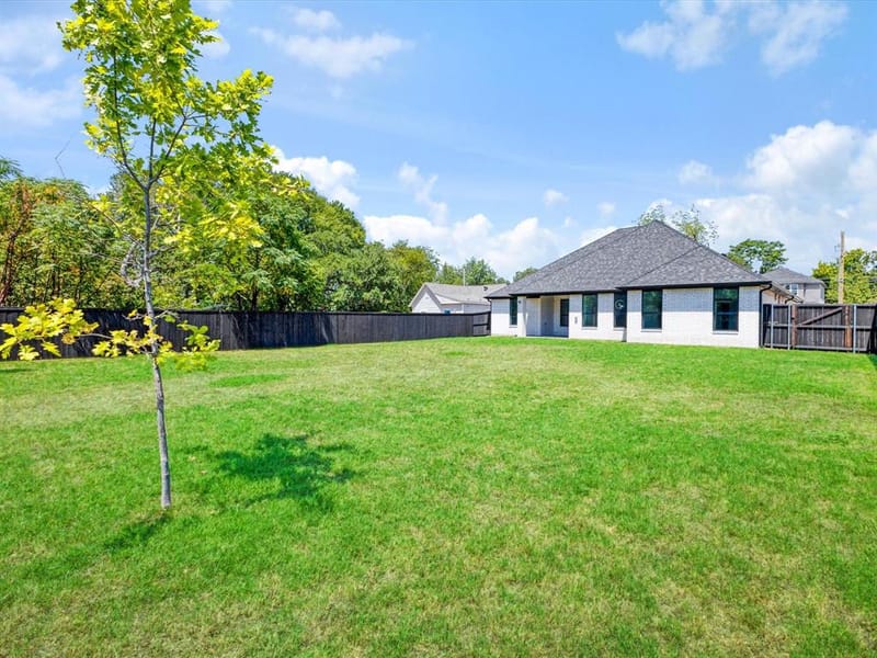 716 E Jefferson Street, Waxahachie TX 75165 - Photo 21
