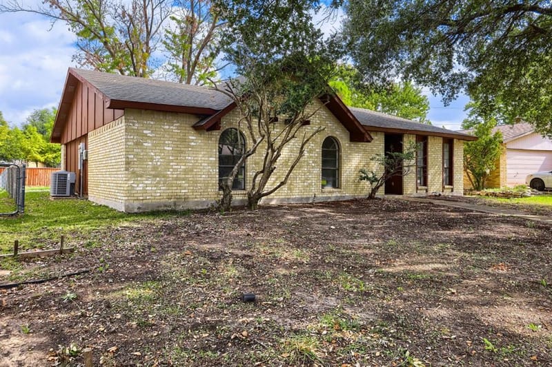 2508 Norway Drive, Garland TX 75040 - Photo 2