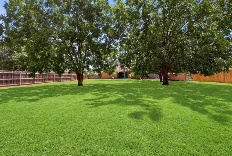 1507 Saddle Creek Court, Granbury TX 76048 - Photo 19