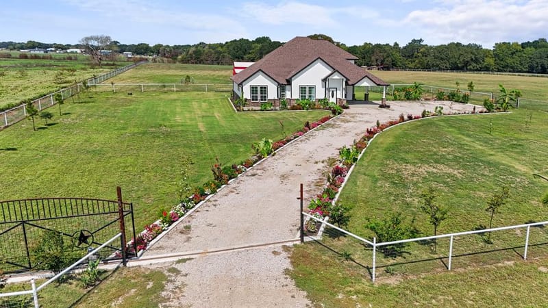 233 Private Road # 7786, Wills Point TX 75169