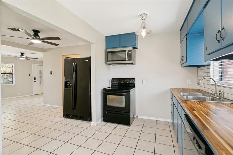2952 Lavita Lane, Farmers Branch TX 75234 - Photo 6