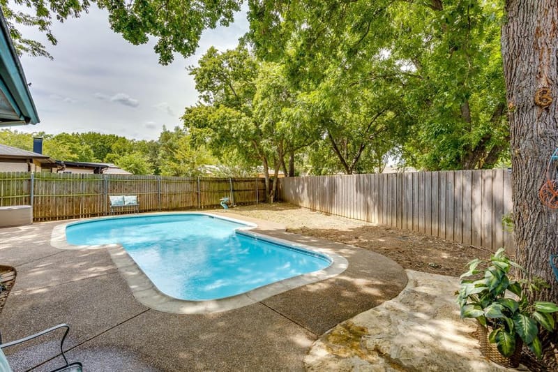435 SE Gardens Boulevard, Burleson TX 76028 - Photo 36