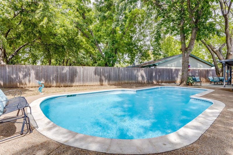 435 SE Gardens Boulevard, Burleson TX 76028 - Photo 34