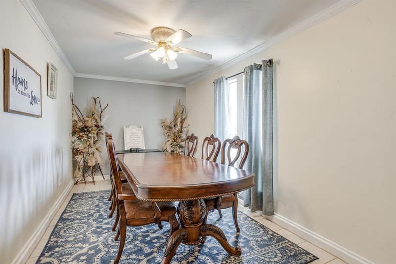 435 SE Gardens Boulevard, Burleson TX 76028 - Photo 8
