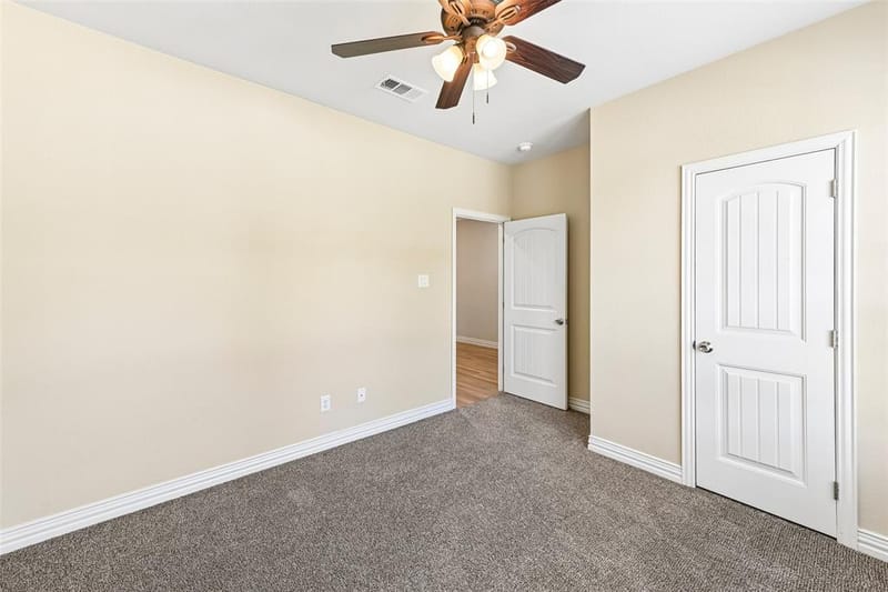 1918 Avenue D, Grand Prairie TX 75051 - Photo 13