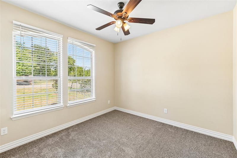 1918 Avenue D, Grand Prairie TX 75051 - Photo 12