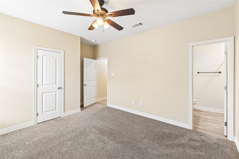 1918 Avenue D, Grand Prairie TX 75051 - Photo 18