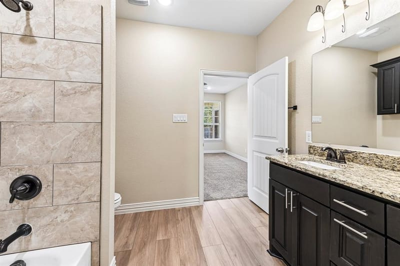 1918 Avenue D, Grand Prairie TX 75051 - Photo 25