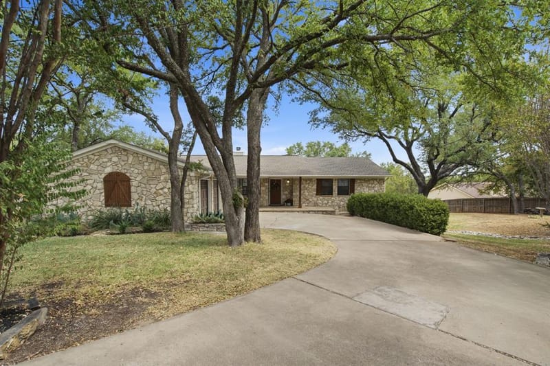 8703 Dunleith Court, Granbury TX 76049