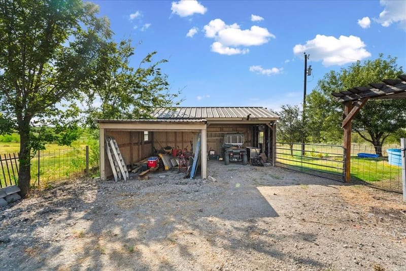 2093 Fm 1182, Ennis TX 75119 - Photo 25