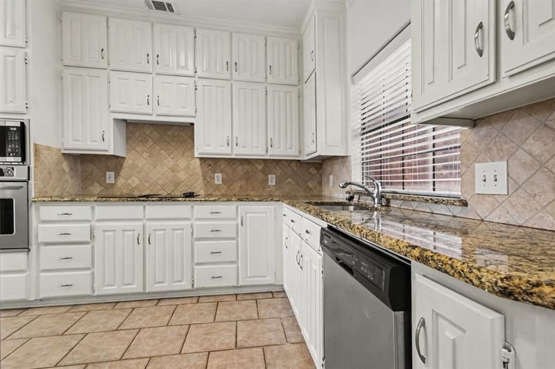 3503 Pembrooke Parkway S, Colleyville TX 76034 - Photo 10
