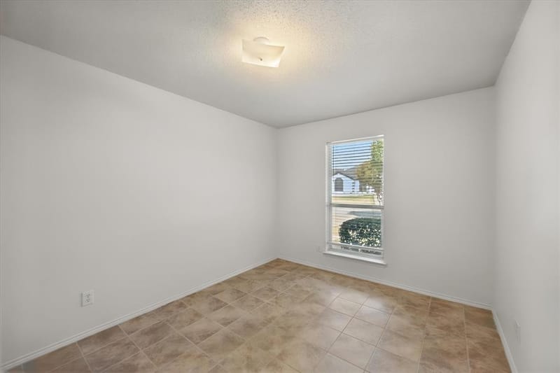 8031 Blue Duck Trail, Arlington TX 76002 - Photo 9