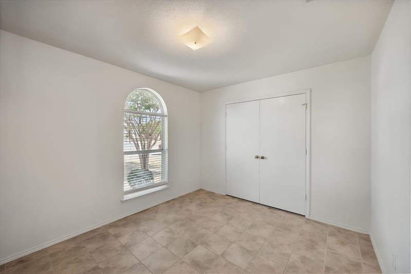8031 Blue Duck Trail, Arlington TX 76002 - Photo 10