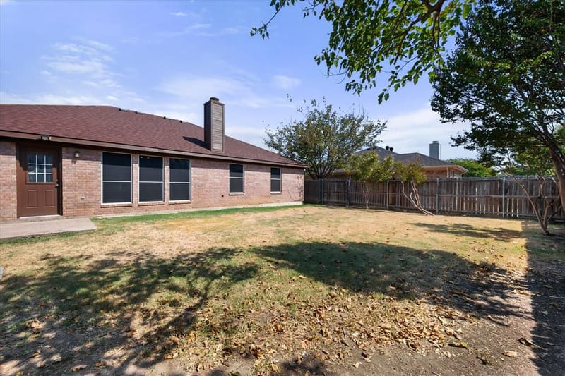 8031 Blue Duck Trail, Arlington TX 76002 - Photo 21
