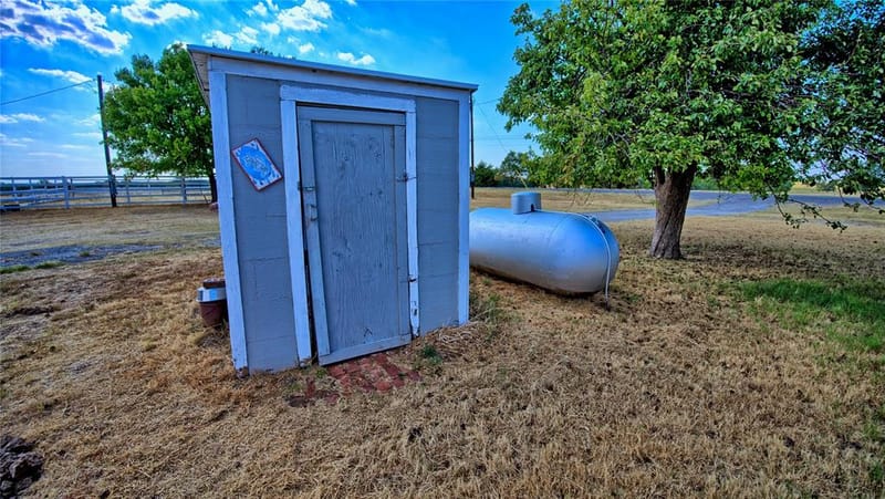 5423 Fm 1956, Nocona TX 76255 - Photo 27