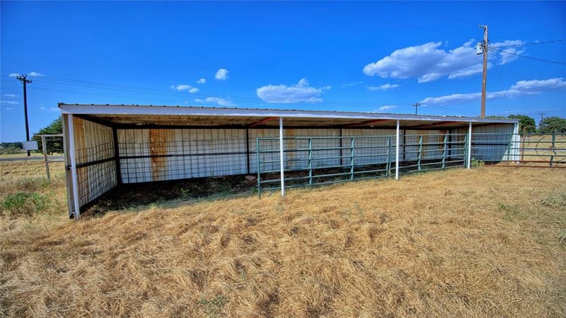 5423 Fm 1956, Nocona TX 76255 - Photo 14