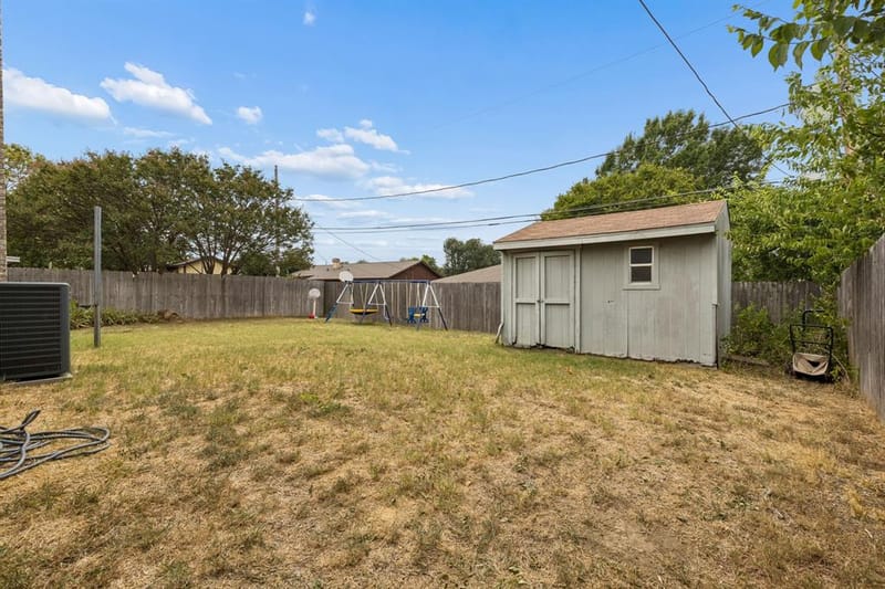 7012 Woodacre Road, Fort Worth TX 76133 - Photo 22