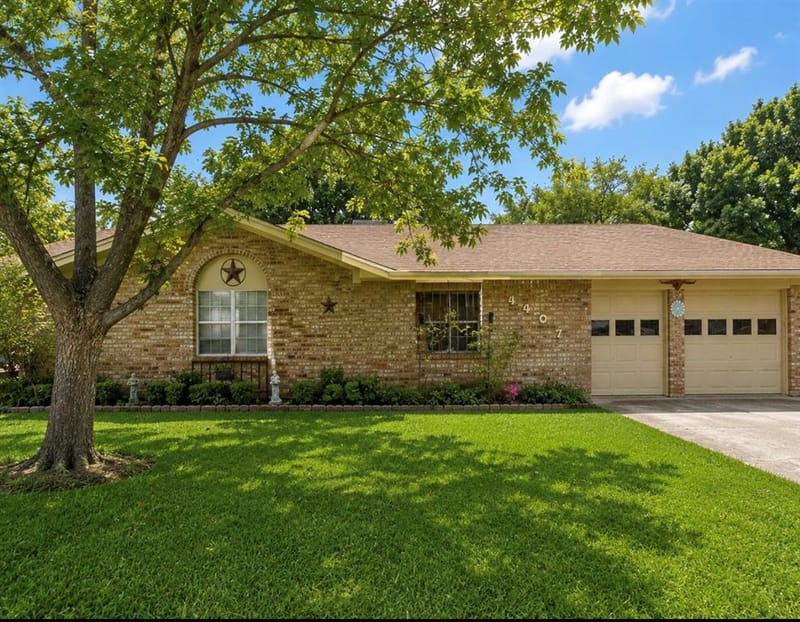 4407 Mcarthur Circle, Brownwood TX 76801 - Photo 2