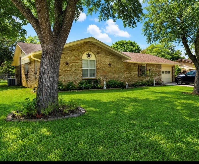 4407 Mcarthur Circle, Brownwood TX 76801 - Photo 3