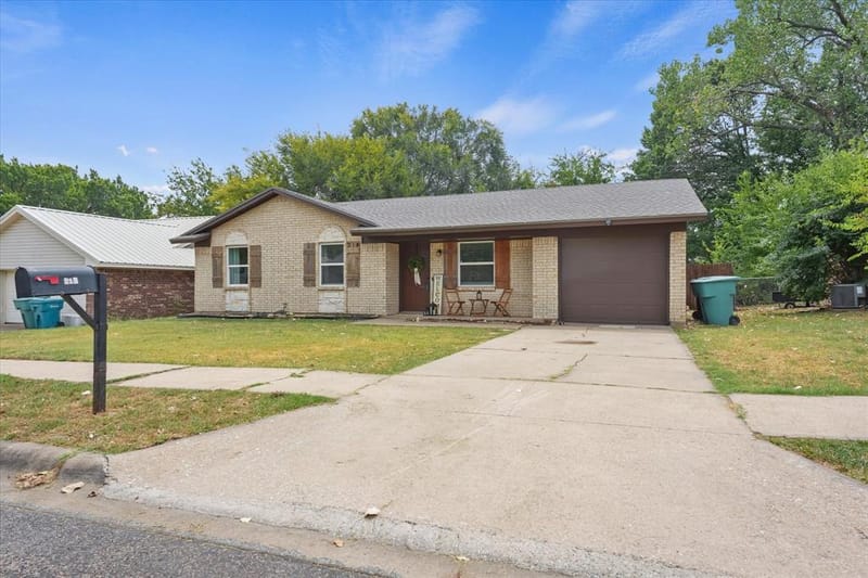 214 E Arkansas Street, Sherman TX 75090 - Photo 16