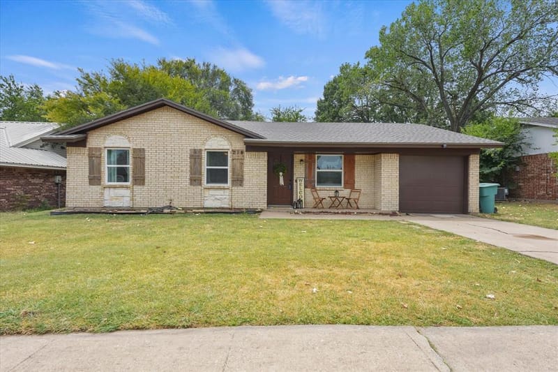 214 E Arkansas Street, Sherman TX 75090 - Photo 15