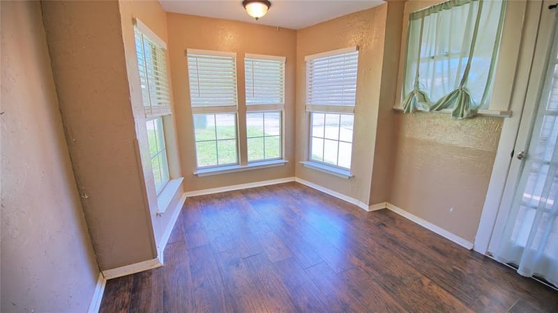 301 W Howell Street, Saint Jo TX 76265 - Photo 9