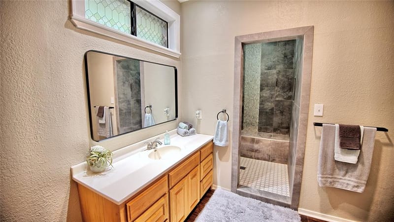 301 W Howell Street, Saint Jo TX 76265 - Photo 11