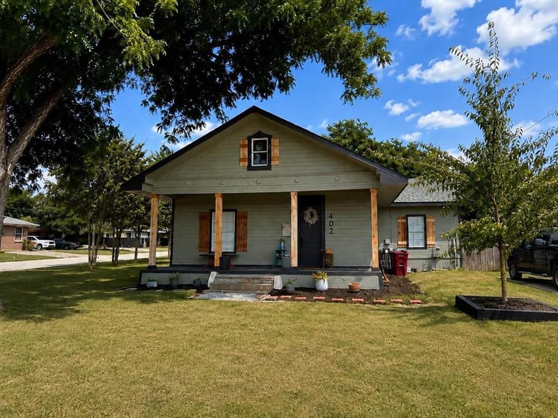 402 S Bell Street, Royse City TX 75189