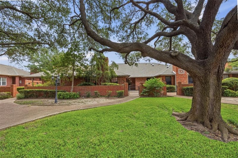 5845 Westhaven Drive # B, Fort Worth TX 76132 - Photo 3