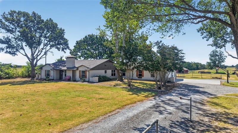 1413 W State Highway 56, Bonham TX 75418 - Photo 36
