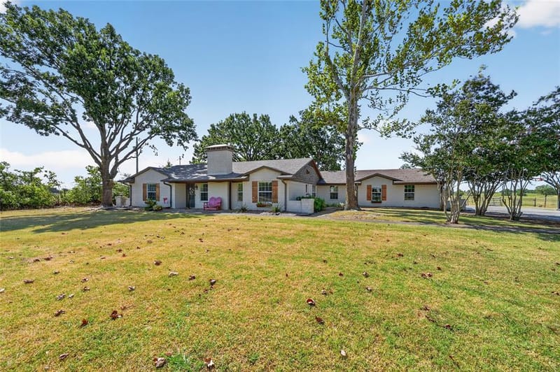 1413 W State Highway 56, Bonham TX 75418 - Photo 34