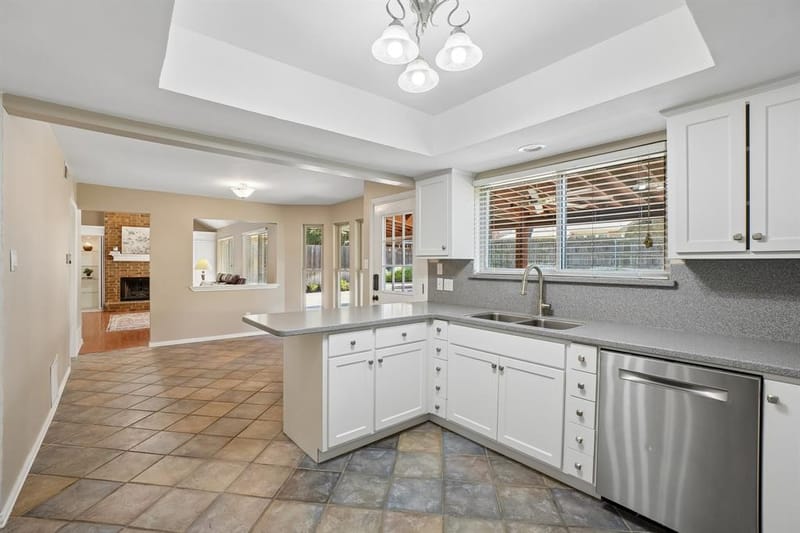 3231 Summerfield Drive, Grapevine TX 76051 - Photo 10