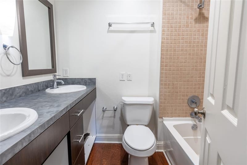 726 W Canty Street, Dallas TX 75208 - Photo 9