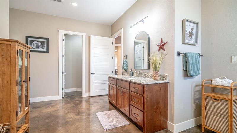 3609 Farm Land Court, Granbury TX 76048 - Photo 26